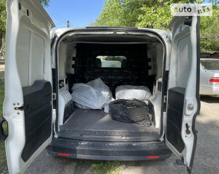 Білий Фіат Добло, об'ємом двигуна 1.25 л та пробігом 300 тис. км за 4850 $, фото 8 на Automoto.ua