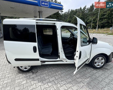 Белый Фиат Добло, объемом двигателя 1.3 л и пробегом 247 тыс. км за 6599 $, фото 13 на Automoto.ua