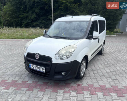 Белый Фиат Добло, объемом двигателя 1.3 л и пробегом 247 тыс. км за 6599 $, фото 3 на Automoto.ua