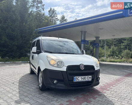 Белый Фиат Добло, объемом двигателя 1.3 л и пробегом 247 тыс. км за 6599 $, фото 1 на Automoto.ua