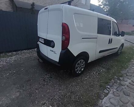 Білий Фіат Добло, об'ємом двигуна 1.25 л та пробігом 375 тис. км за 3650 $, фото 1 на Automoto.ua
