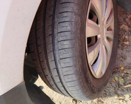 Белый Фиат Добло, объемом двигателя 1.4 л и пробегом 290 тыс. км за 2550 $, фото 13 на Automoto.ua