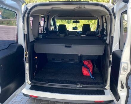 Белый Фиат Добло, объемом двигателя 1.6 л и пробегом 298 тыс. км за 7500 $, фото 3 на Automoto.ua