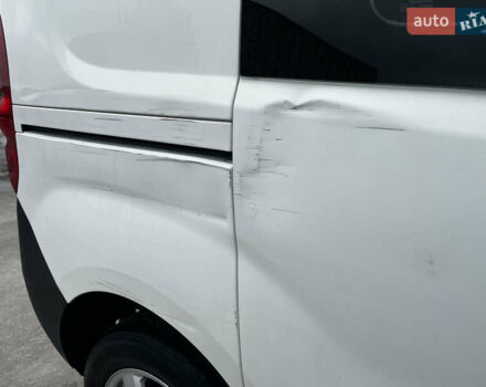 Белый Фиат Добло, объемом двигателя 1.25 л и пробегом 144 тыс. км за 4100 $, фото 10 на Automoto.ua