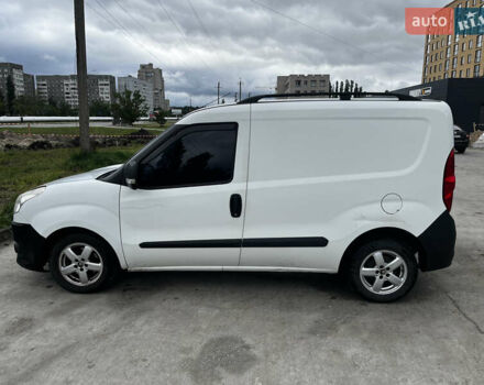 Белый Фиат Добло, объемом двигателя 1.25 л и пробегом 144 тыс. км за 4100 $, фото 1 на Automoto.ua