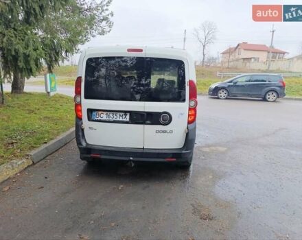 Белый Фиат Добло, объемом двигателя 1.25 л и пробегом 263 тыс. км за 3650 $, фото 3 на Automoto.ua