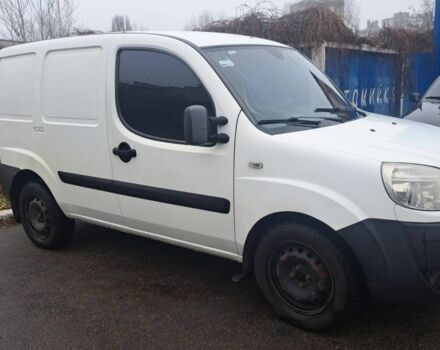 Белый Фиат Добло, объемом двигателя 1.4 л и пробегом 260 тыс. км за 3300 $, фото 7 на Automoto.ua