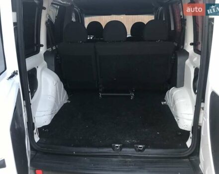 Белый Фиат Добло, объемом двигателя 1.25 л и пробегом 247 тыс. км за 6100 $, фото 11 на Automoto.ua