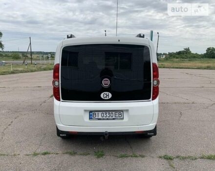 Белый Фиат Добло, объемом двигателя 1.6 л и пробегом 278 тыс. км за 8300 $, фото 2 на Automoto.ua