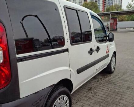 Белый Фиат Добло, объемом двигателя 1.25 л и пробегом 174 тыс. км за 6750 $, фото 14 на Automoto.ua