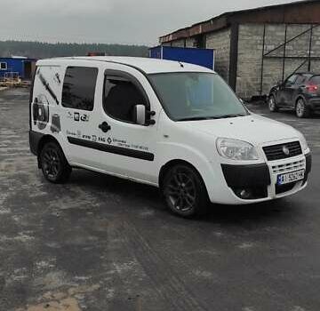 Белый Фиат Добло, объемом двигателя 1.37 л и пробегом 268 тыс. км за 4800 $, фото 5 на Automoto.ua