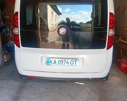 Белый Фиат Добло, объемом двигателя 1.2 л и пробегом 430 тыс. км за 6200 $, фото 5 на Automoto.ua