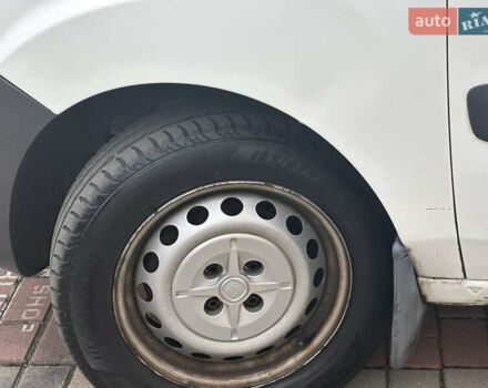 Білий Фіат Добло, об'ємом двигуна 1.4 л та пробігом 190 тис. км за 6500 $, фото 25 на Automoto.ua