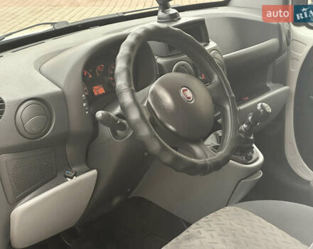 Білий Фіат Добло, об'ємом двигуна 1.4 л та пробігом 190 тис. км за 6500 $, фото 35 на Automoto.ua