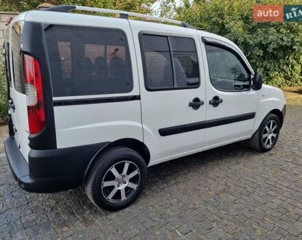 Белый Фиат Добло, объемом двигателя 1.3 л и пробегом 158 тыс. км за 6300 $, фото 2 на Automoto.ua