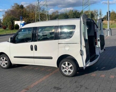 Белый Фиат Добло, объемом двигателя 0 л и пробегом 200 тыс. км за 8000 $, фото 4 на Automoto.ua