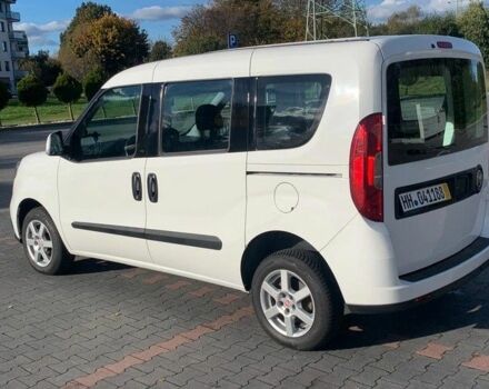 Белый Фиат Добло, объемом двигателя 0 л и пробегом 200 тыс. км за 8000 $, фото 1 на Automoto.ua