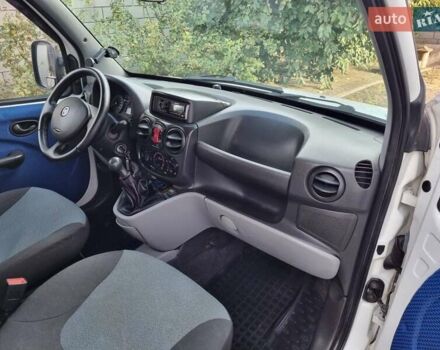 Белый Фиат Добло, объемом двигателя 1.3 л и пробегом 158 тыс. км за 6300 $, фото 12 на Automoto.ua