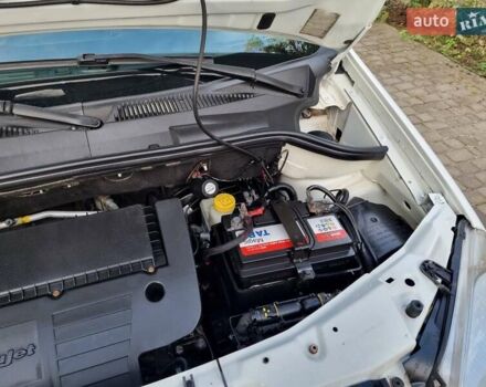 Белый Фиат Добло, объемом двигателя 1.3 л и пробегом 158 тыс. км за 6300 $, фото 14 на Automoto.ua