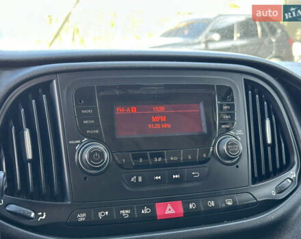 Белый Фиат Добло, объемом двигателя 1.6 л и пробегом 265 тыс. км за 8900 $, фото 25 на Automoto.ua