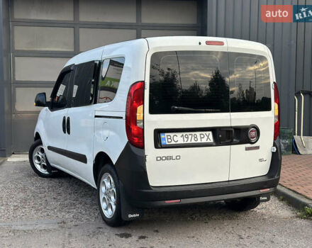 Белый Фиат Добло, объемом двигателя 1.3 л и пробегом 244 тыс. км за 8250 $, фото 27 на Automoto.ua