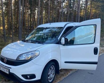 Белый Фиат Добло, объемом двигателя 1.25 л и пробегом 206 тыс. км за 7300 $, фото 4 на Automoto.ua