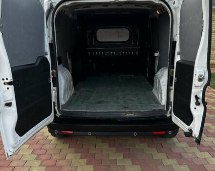 Білий Фіат Добло, об'ємом двигуна 1.6 л та пробігом 261 тис. км за 8400 $, фото 12 на Automoto.ua