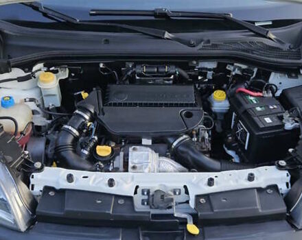 Белый Фиат Добло, объемом двигателя 1.3 л и пробегом 72 тыс. км за 9300 $, фото 16 на Automoto.ua