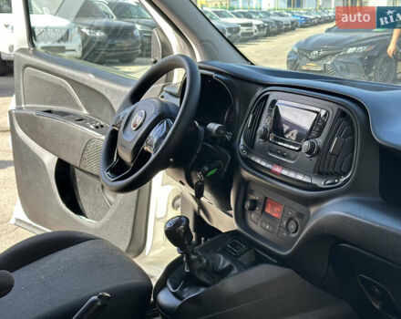 Белый Фиат Добло, объемом двигателя 1.6 л и пробегом 265 тыс. км за 8900 $, фото 18 на Automoto.ua