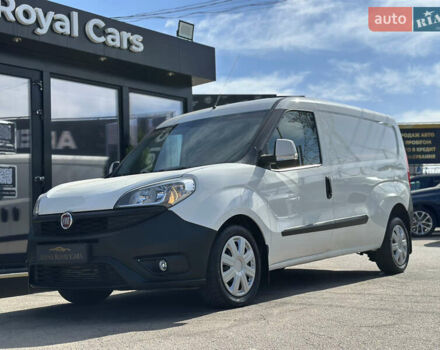 Белый Фиат Добло, объемом двигателя 1.6 л и пробегом 265 тыс. км за 8900 $, фото 5 на Automoto.ua