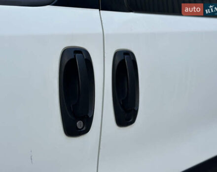 Білий Фіат Добло, об'ємом двигуна 1.25 л та пробігом 244 тис. км за 7150 $, фото 14 на Automoto.ua