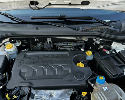 Білий Фіат Добло, об'ємом двигуна 1.6 л та пробігом 261 тис. км за 8400 $, фото 11 на Automoto.ua