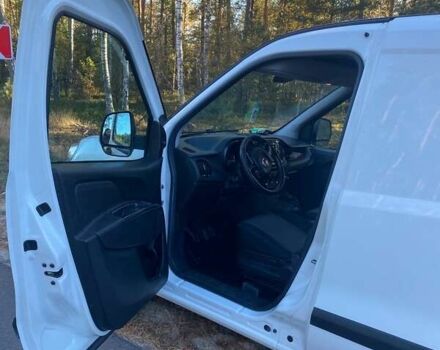 Белый Фиат Добло, объемом двигателя 1.25 л и пробегом 206 тыс. км за 7300 $, фото 3 на Automoto.ua