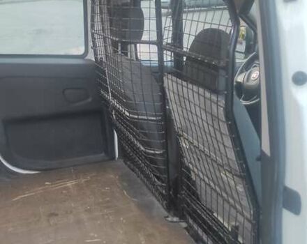 Белый Фиат Добло, объемом двигателя 1.25 л и пробегом 165 тыс. км за 8458 $, фото 17 на Automoto.ua