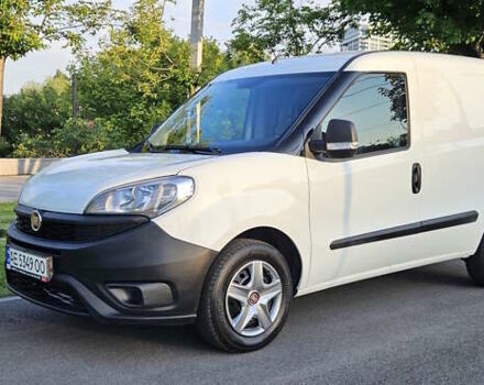 Белый Фиат Добло, объемом двигателя 1.3 л и пробегом 72 тыс. км за 9300 $, фото 2 на Automoto.ua