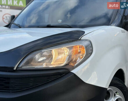 Білий Фіат Добло, об'ємом двигуна 1.25 л та пробігом 244 тис. км за 7150 $, фото 4 на Automoto.ua