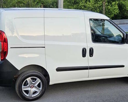 Белый Фиат Добло, объемом двигателя 1.3 л и пробегом 72 тыс. км за 9300 $, фото 7 на Automoto.ua