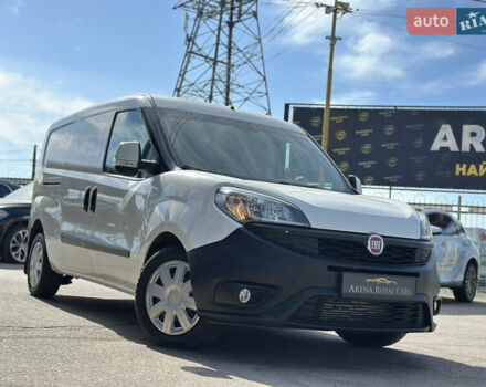 Белый Фиат Добло, объемом двигателя 1.6 л и пробегом 265 тыс. км за 8900 $, фото 2 на Automoto.ua