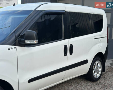 Білий Фіат Добло, об'ємом двигуна 1.25 л та пробігом 244 тис. км за 7150 $, фото 10 на Automoto.ua