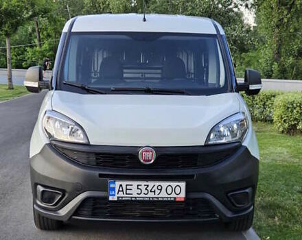Белый Фиат Добло, объемом двигателя 1.3 л и пробегом 72 тыс. км за 9300 $, фото 5 на Automoto.ua