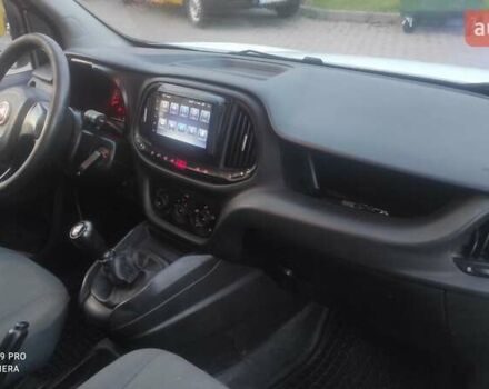 Белый Фиат Добло, объемом двигателя 1.25 л и пробегом 165 тыс. км за 8458 $, фото 16 на Automoto.ua