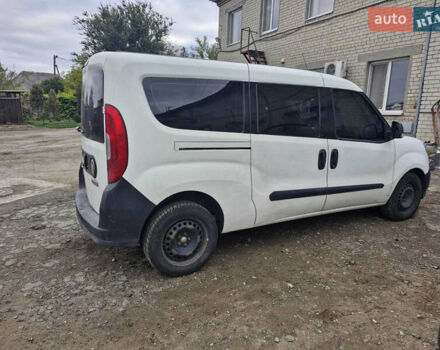 Белый Фиат Добло, объемом двигателя 1.3 л и пробегом 177 тыс. км за 9500 $, фото 9 на Automoto.ua