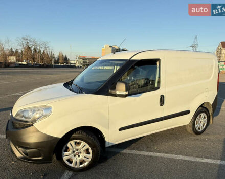 Белый Фиат Добло, объемом двигателя 1.25 л и пробегом 352 тыс. км за 6900 $, фото 3 на Automoto.ua