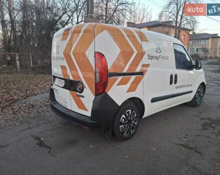 Белый Фиат Добло, объемом двигателя 1.25 л и пробегом 307 тыс. км за 6500 $, фото 1 на Automoto.ua