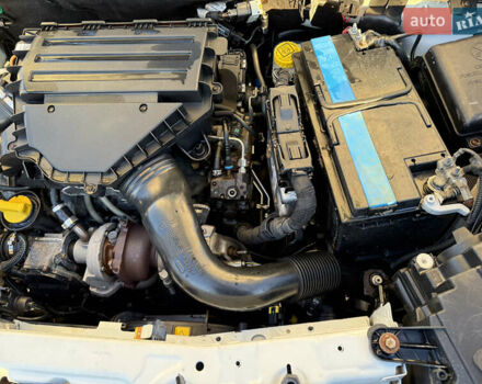 Белый Фиат Добло, объемом двигателя 1.25 л и пробегом 352 тыс. км за 6900 $, фото 22 на Automoto.ua