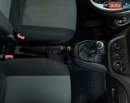 Белый Фиат Добло, объемом двигателя 1.25 л и пробегом 352 тыс. км за 6900 $, фото 14 на Automoto.ua