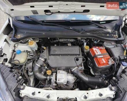 Білий Фіат Добло, об'ємом двигуна 1.25 л та пробігом 202 тис. км за 11950 $, фото 22 на Automoto.ua