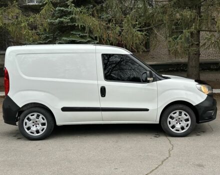 Белый Фиат Добло, объемом двигателя 1.4 л и пробегом 130 тыс. км за 9300 $, фото 3 на Automoto.ua