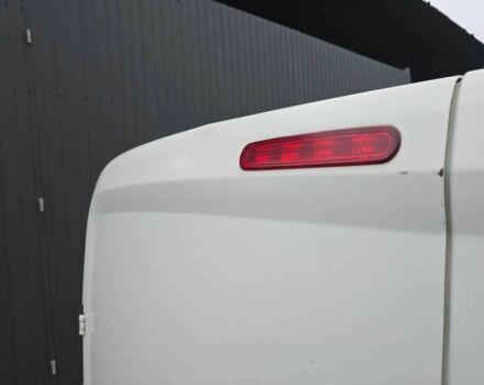 Белый Фиат Добло, объемом двигателя 1.4 л и пробегом 258 тыс. км за 7000 $, фото 16 на Automoto.ua