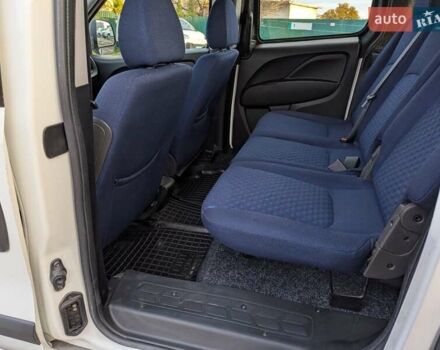 Белый Фиат Добло, объемом двигателя 1.3 л и пробегом 100 тыс. км за 10800 $, фото 10 на Automoto.ua